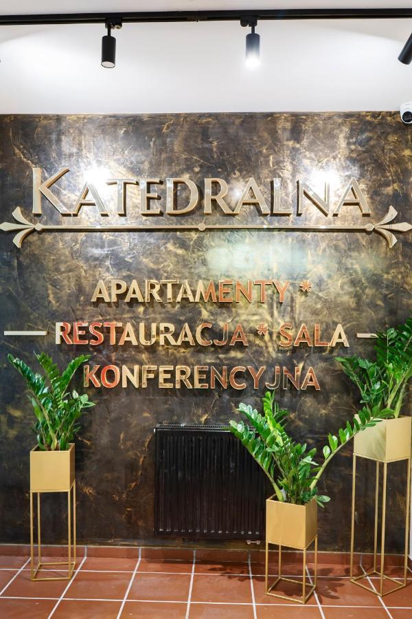 Katedralna Apart'S Legnica Esterno foto